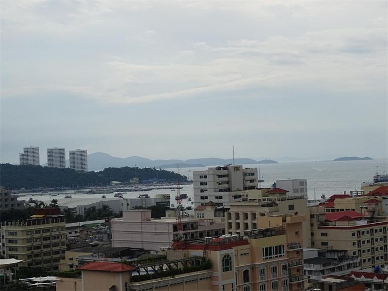 The Base Pattaya Condo Exterior photo