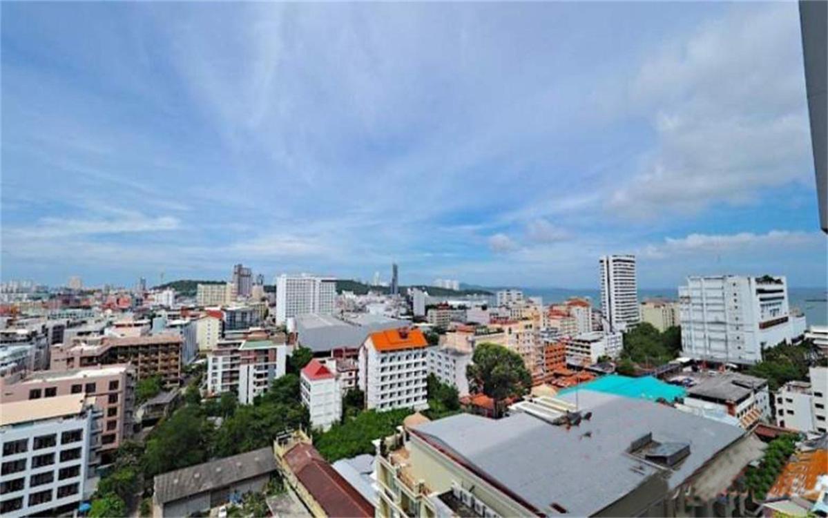 The Base Pattaya Condo Exterior photo